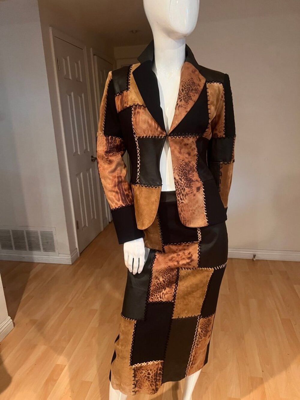 90'S Y2K ALBERTO MAKALI PATCHWORK LEATHER JACKET MATCHING SKIRT SZ 4 ANIMAL PRNT